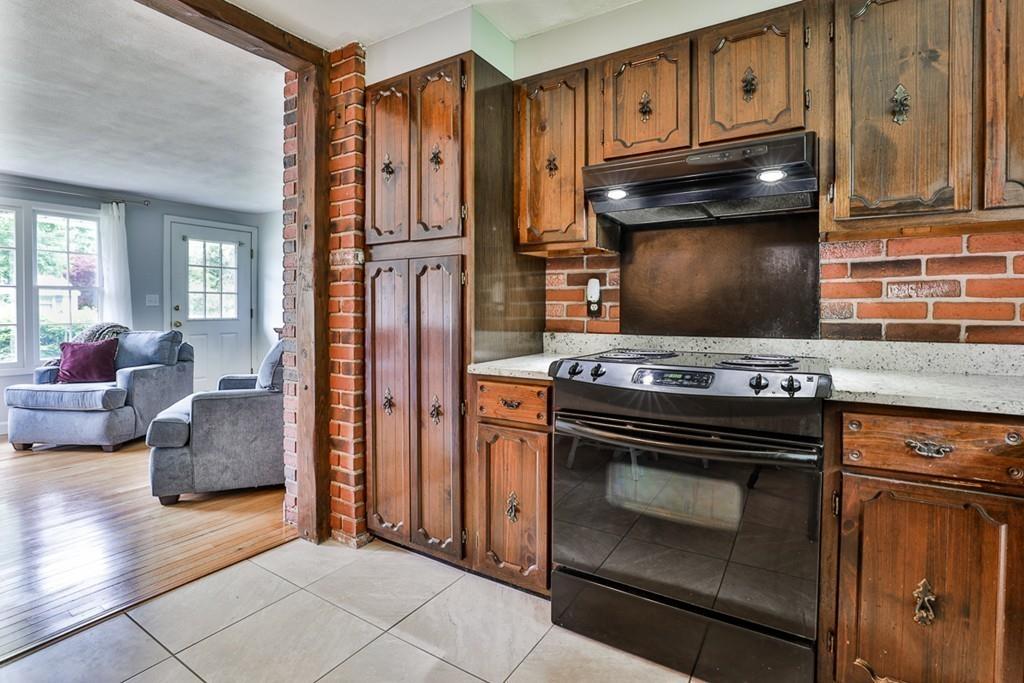 17 Temi Road Hudson, MA 01749 - Photo 8 of 29 Gallery Image 8