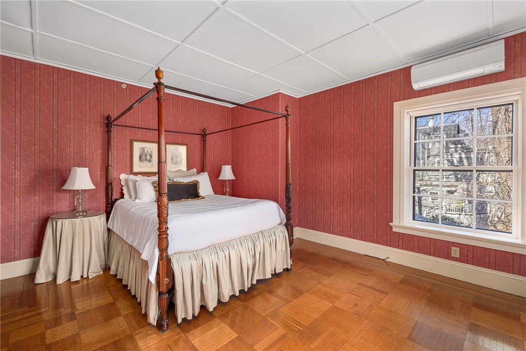 31 Old Beach Road Newport, RI 02840 - Photo 19 of 46 Second level bedroom in suite area with fireplace and full bathroom.