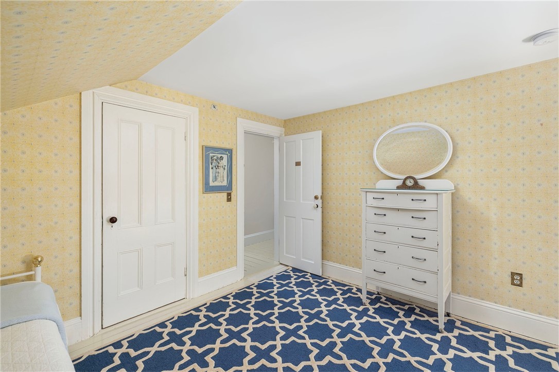 31 Old Beach Road Newport, RI 02840 - Photo 27 of 46