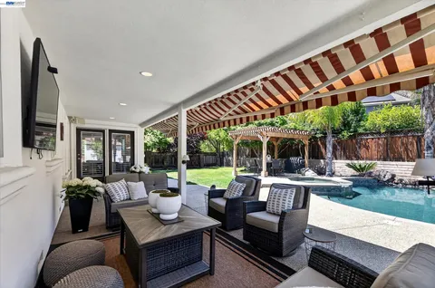 $2,625,000 | 2337 Grosvenor Heights Court, Livermore, CA 94550