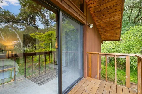 $1,249,000 | 2019 Pleasant Hill Road, Sebastopol, CA 95472