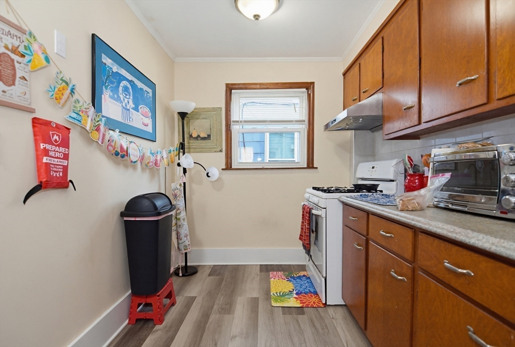 38 Oberlin Street Worcester, MA 01610 - Photo 8 of 34