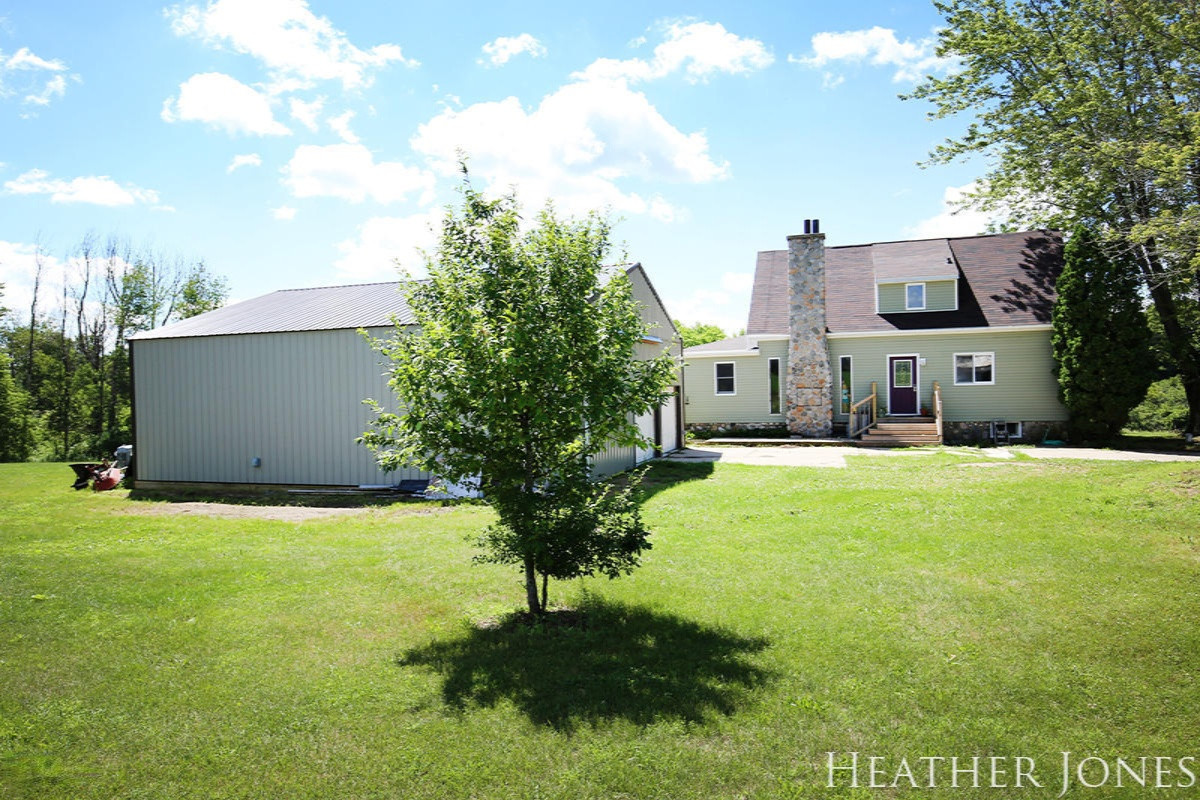 3532 Fleck Road Six Lakes, MI 48886 - Photo 28 of 29 IMG_3793