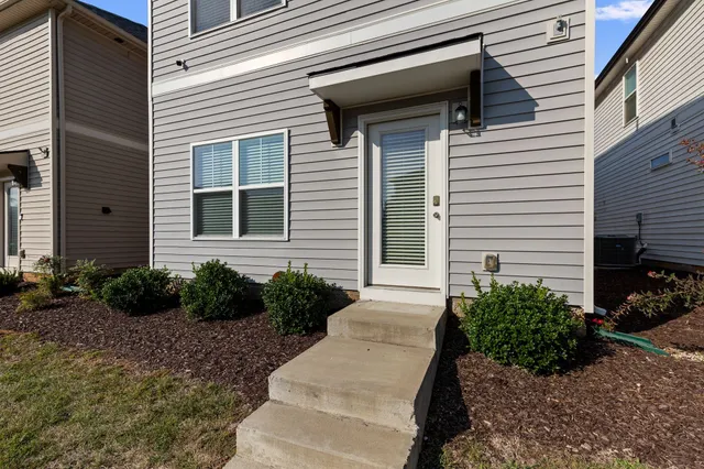 $1,900 | 2572 Napa Valley Way, Columbia, TN 38401