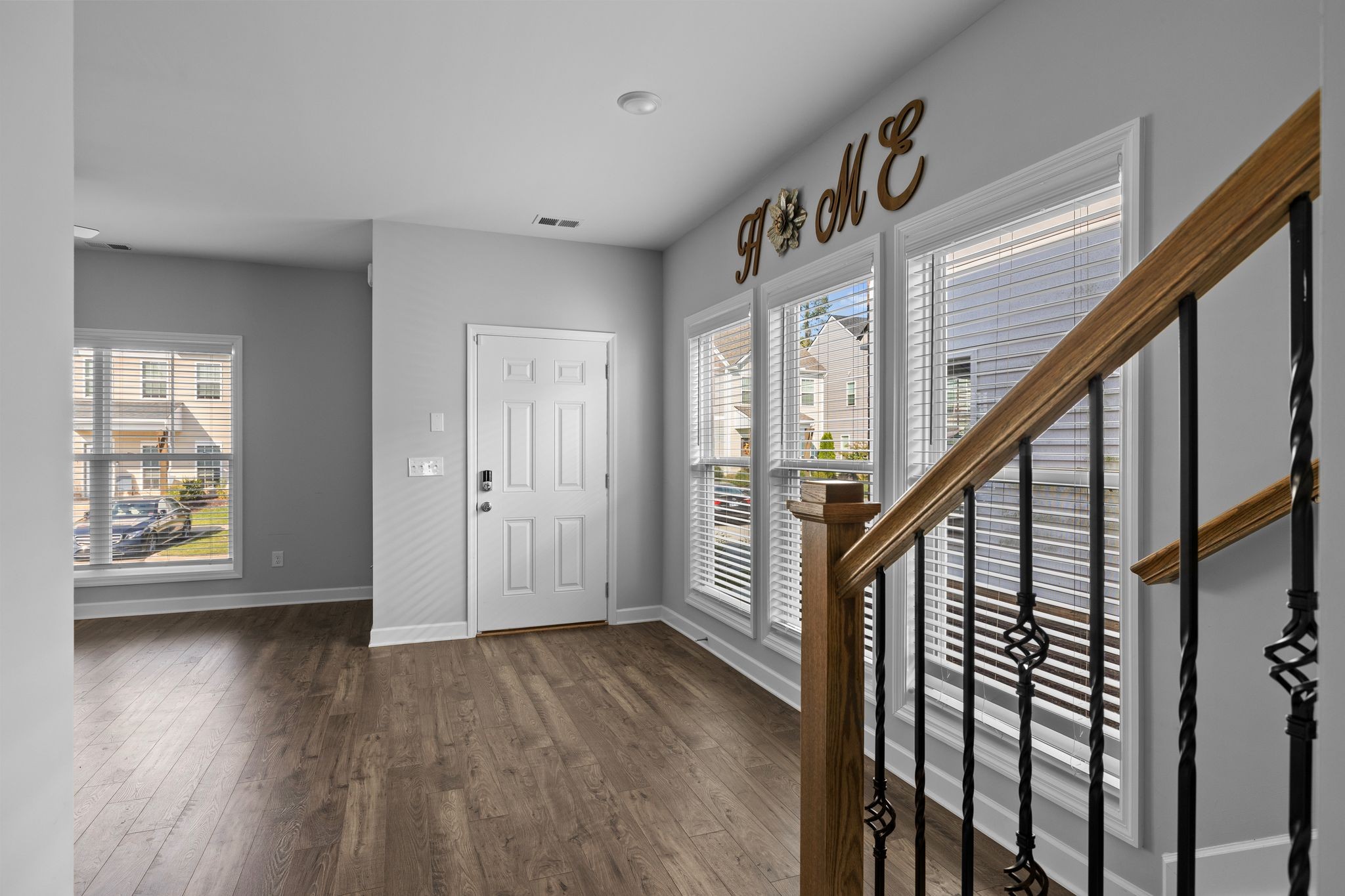 2572 Napa Valley Way Columbia, TN 38401 - Photo 8 of 29