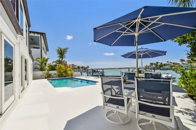 $2,599,000 | 2233 Donato Drive, Belleair Beach, FL 33786