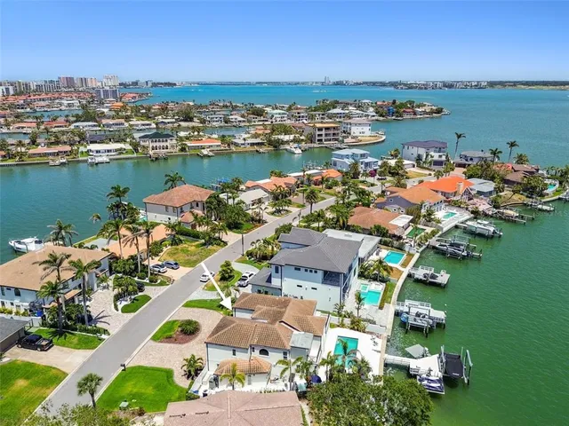 $2,599,000 | 2233 Donato Drive, Belleair Beach, FL 33786