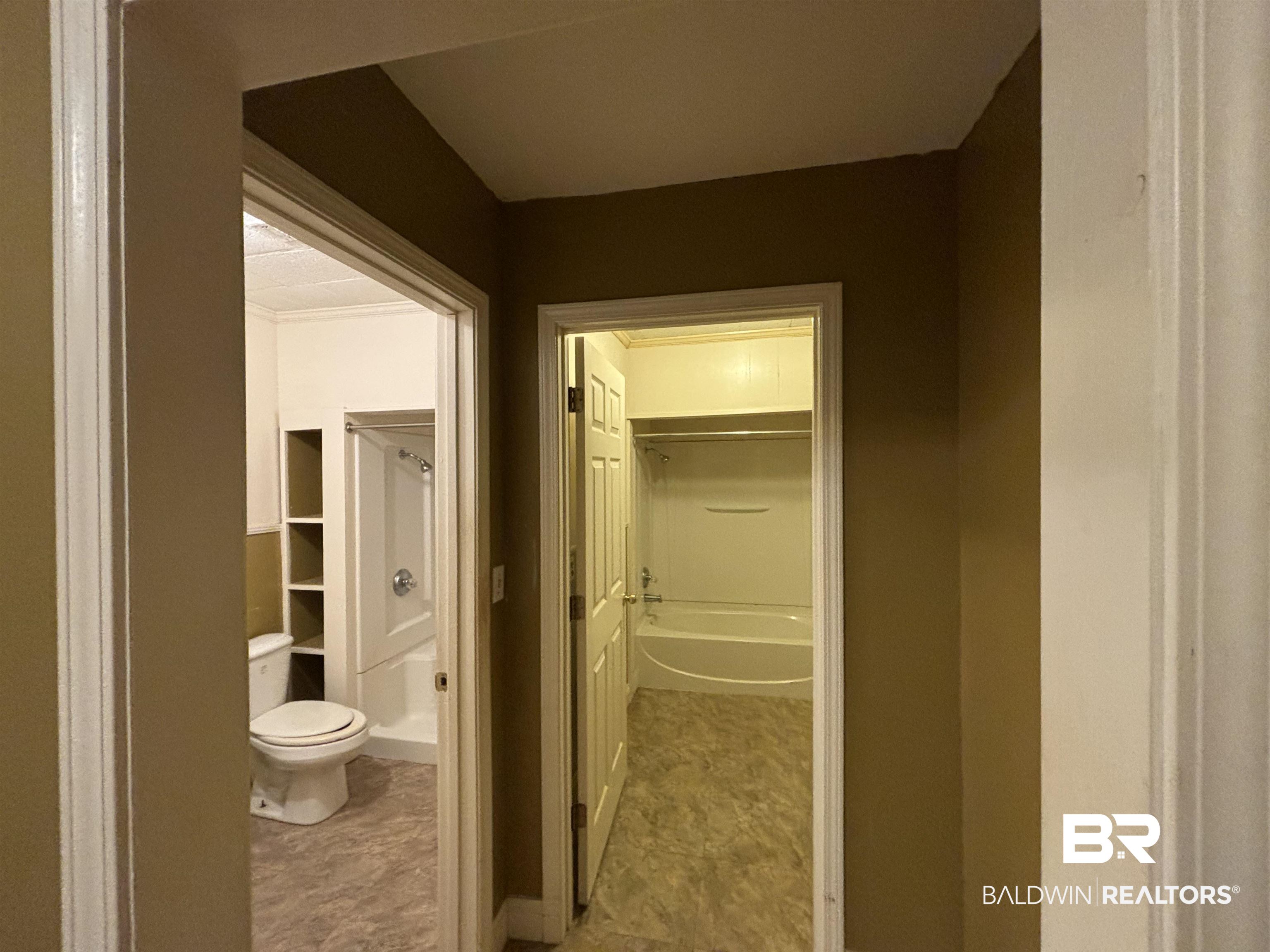 17495 County Road 48 Robertsdale, AL 36567 - Photo 34 of 37 Bathroom with toilet
