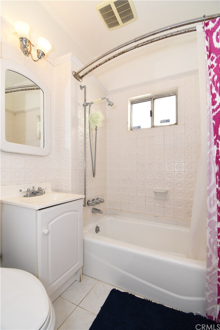 415 Emerald Street Redondo Beach, CA 90277 - Photo 11 of 21