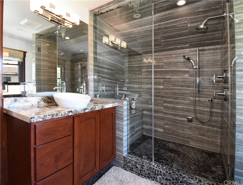 415 Emerald Street Redondo Beach, CA 90277 - Photo 17 of 21