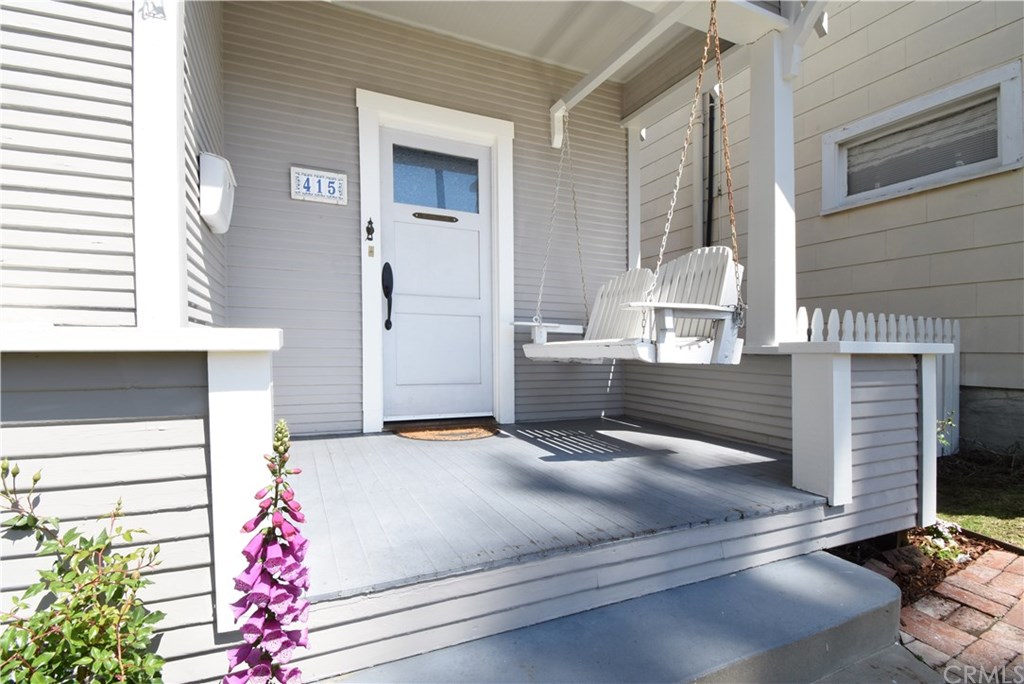 415 Emerald Street Redondo Beach, CA 90277 - Photo 3 of 21