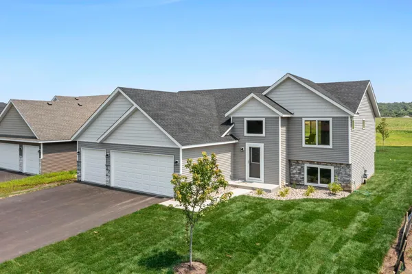 $454,720 | 2017 Aster Lane, Mankato, MN 56001