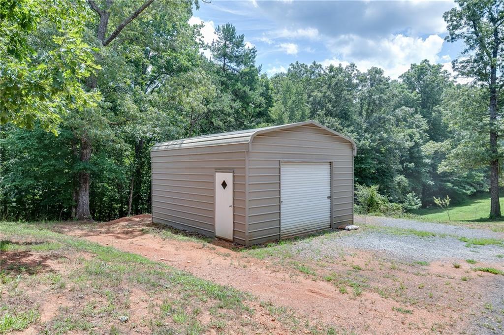 526 Silver Falls Road Cleveland, GA 30528 - Photo 34 of 41