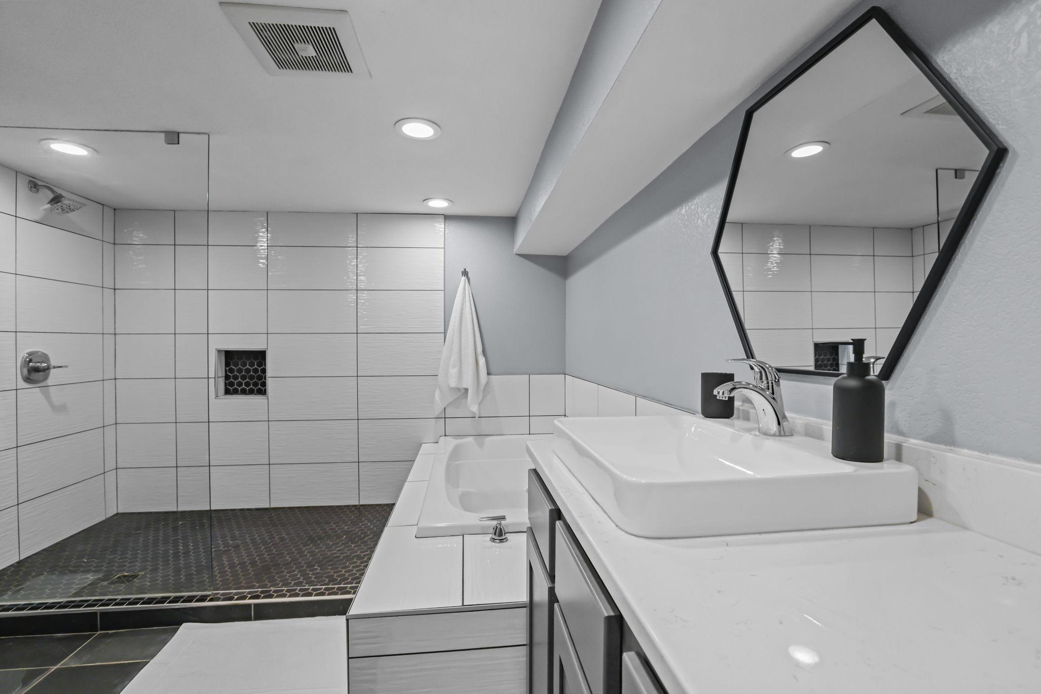 10101 Harrison Road Bloomington, MN 55437 - Photo 27 of 36 Gallery Image 27