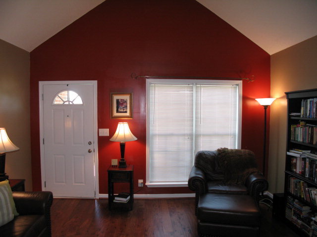 477 Bob White Road Macon, GA 31216 - Photo 5 of 21 a room with furniture wall paintings and a window