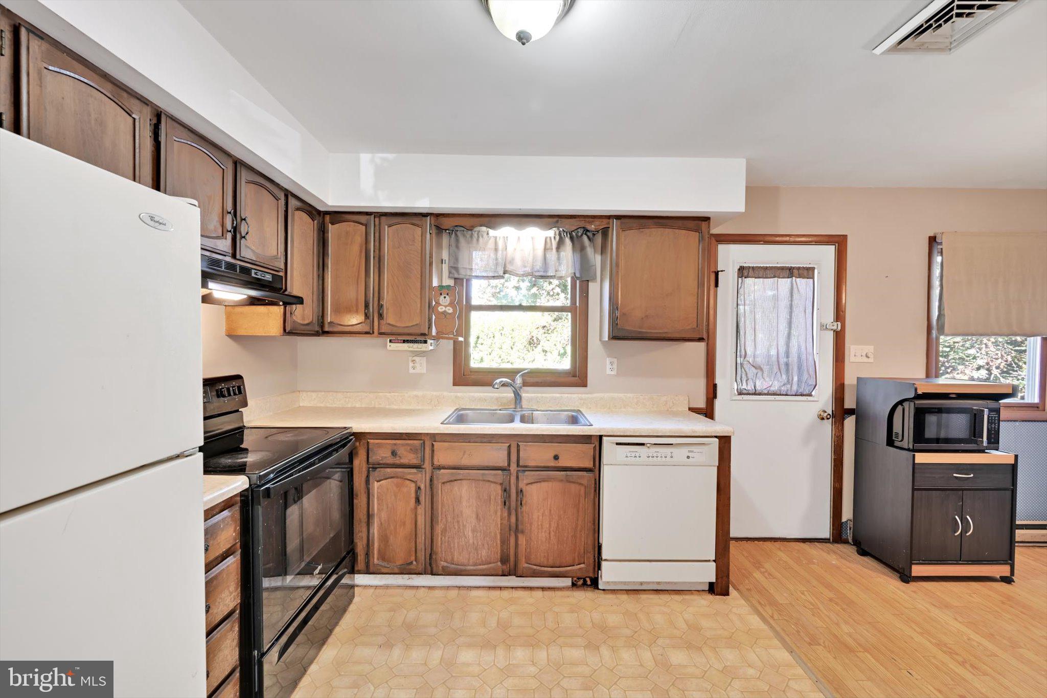 1105 Showers Lane Reading, PA 19605 - Photo 11 of 32 Gallery Image 11