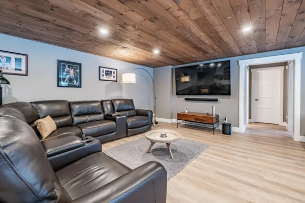 $820,000 | 5 Whippoorwill Drive, Naples, ME 04055