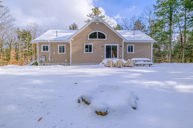 $825,000 | 5 Whippoorwill Drive, Naples, ME 04055