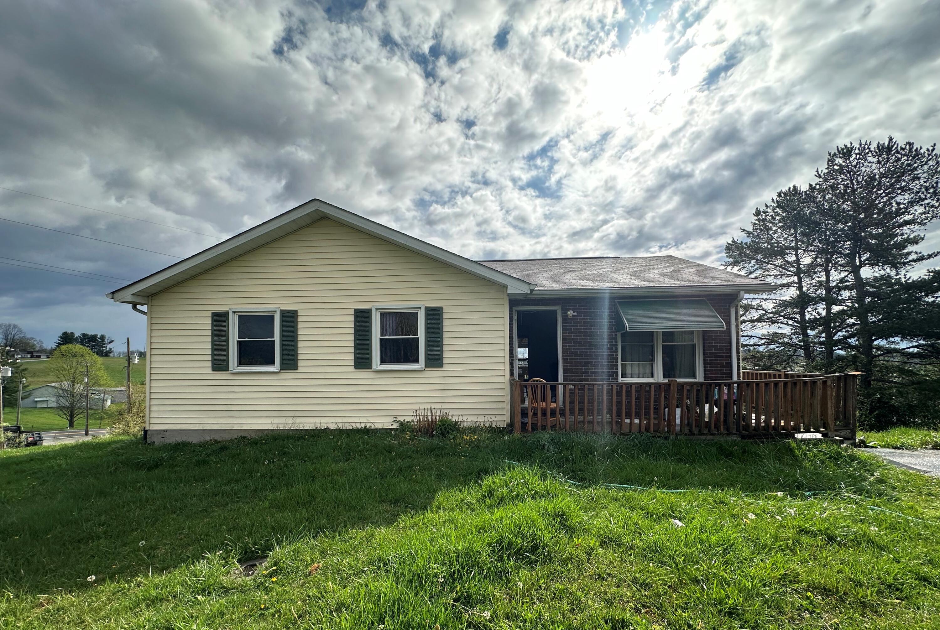 53 Lower Hays Road McKee, KY 40447 - Photo 1 of 3 Photo Apr 11 2024, 10 16 44 AM
