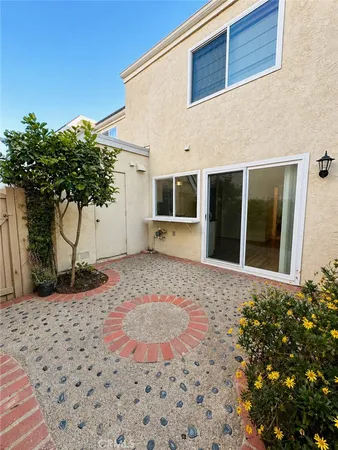 $3,190 | 25 Brookfield, Irvine, CA 92604