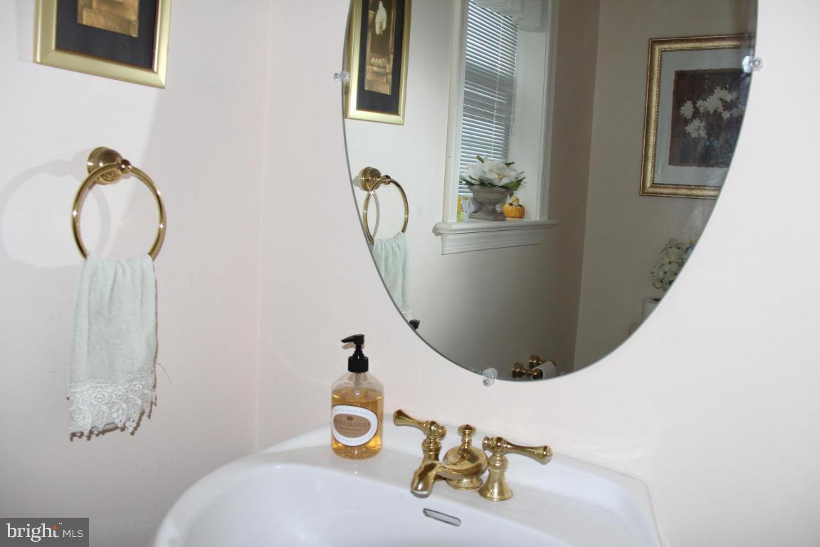 863 Sylvan Road Lancaster, PA 17601 - Photo 15 of 33 Gallery Image 15