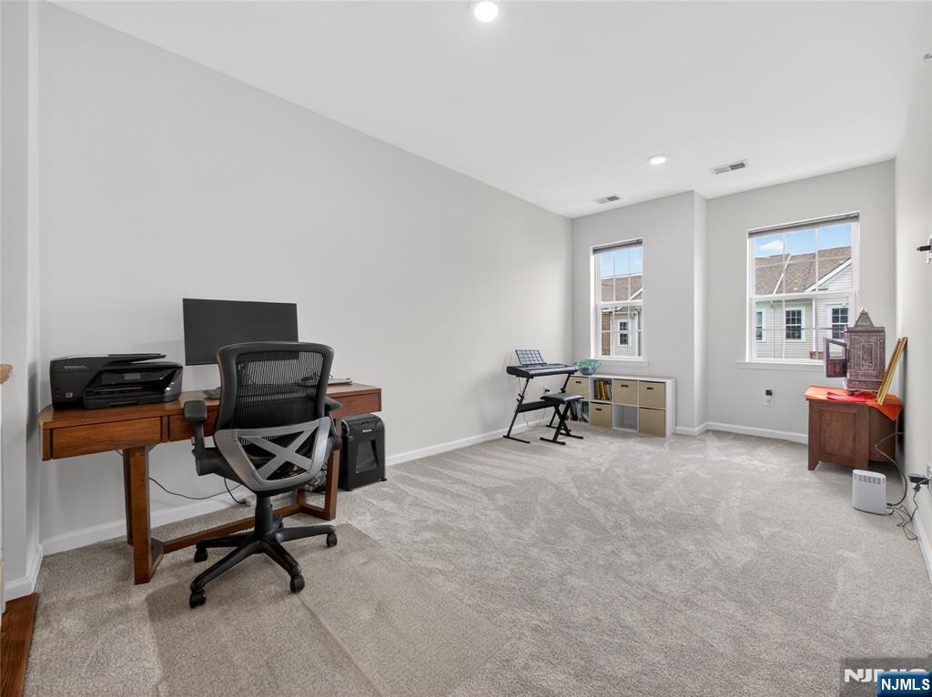 8 Veterans Drive Wood-Ridge, NJ 07075 - Photo 22 of 47