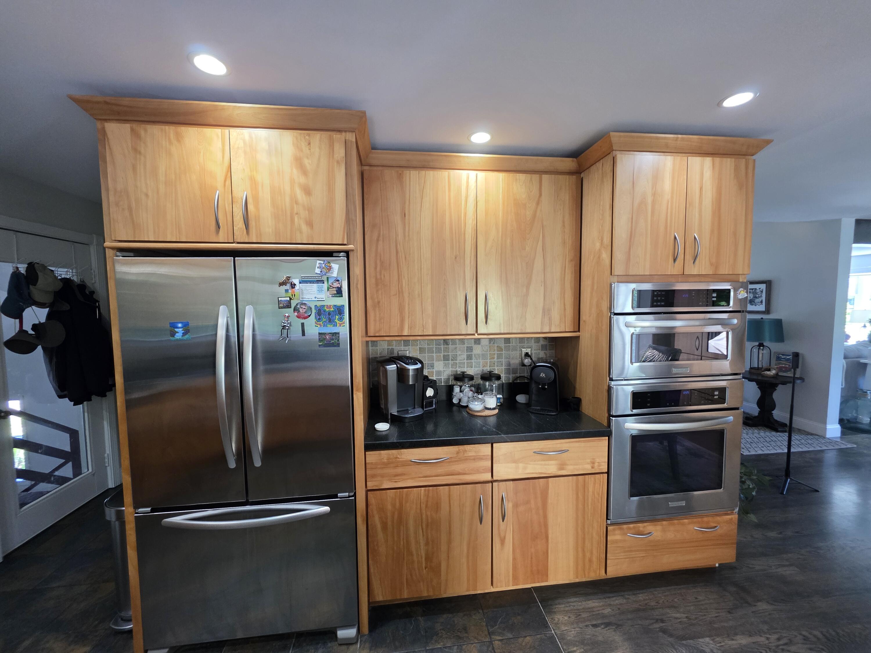 13 Norris Street Searsport, ME 04974 - Photo 3 of 52 1000032092