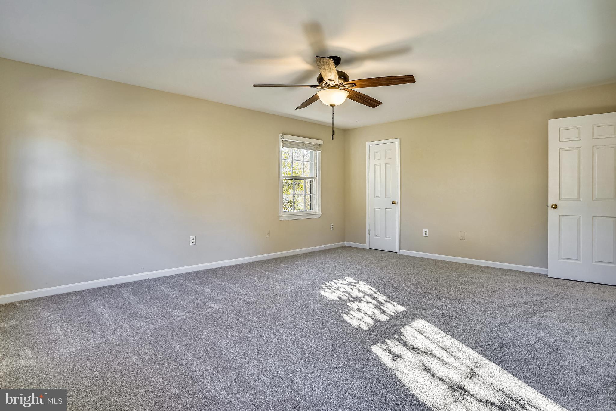 10186 Red Spruce Road Fairfax, VA 22032 - Photo 33 of 60 Walk-in closet in primary bedroom suite.
