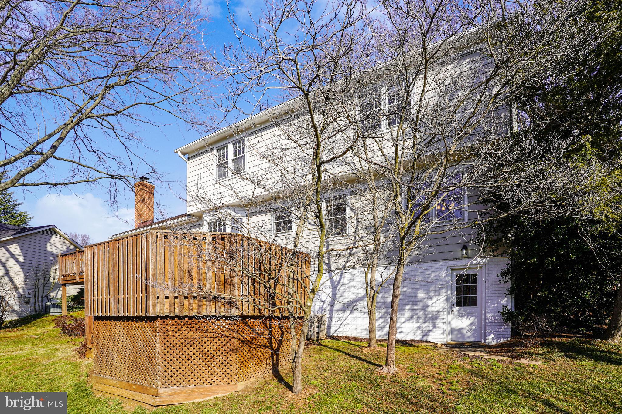 10186 Red Spruce Road Fairfax, VA 22032 - Photo 52 of 60 Deck affords privacy.