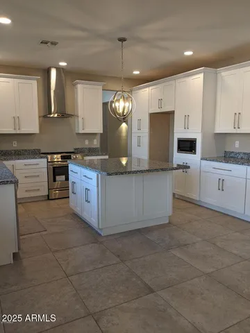 $2,975 | 5322 West Mercury Place, Chandler, AZ 85226