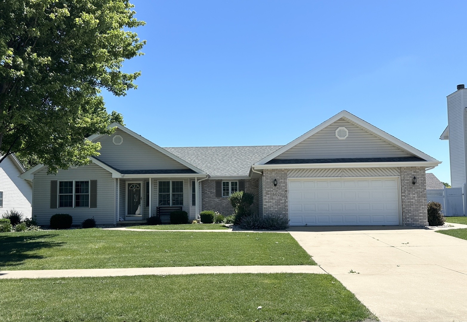 1602 Sun Ridge Drive Bourbonnais, IL 60914 - Photo 1 of 32