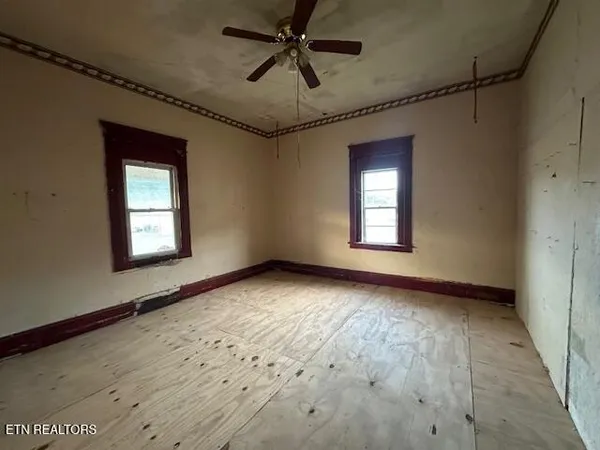 $55,000 | 6148 Dr Thomas Walker Road, Rose Hill, VA 24281