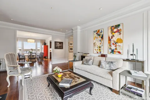 $3,895,000 | 1100 Sacramento Street, Unit 302, San Francisco, CA 94108