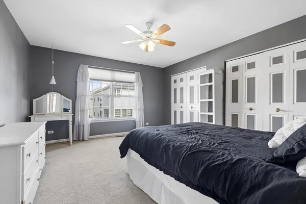 $574,900 | 4917 Kimball Lane, Carpentersville, IL 60110