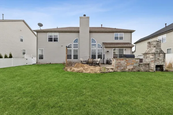$574,900 | 4917 Kimball Lane, Carpentersville, IL 60110