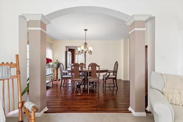 $574,900 | 4917 Kimball Lane, Carpentersville, IL 60110