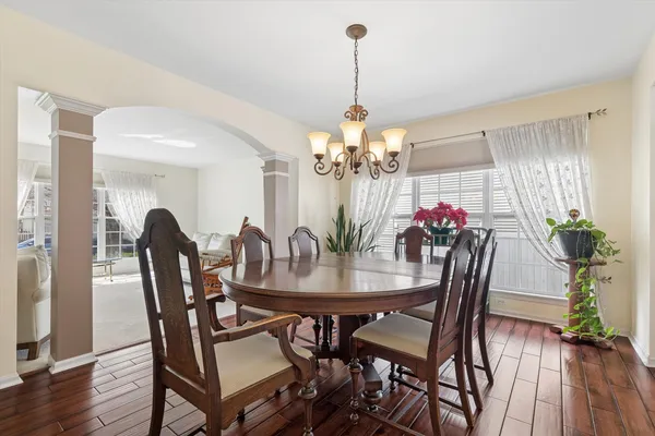$574,900 | 4917 Kimball Lane, Carpentersville, IL 60110