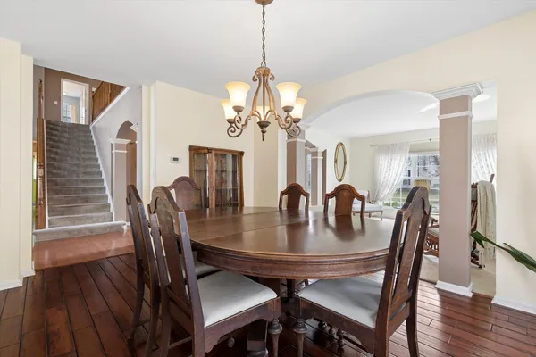 $574,900 | 4917 Kimball Lane, Carpentersville, IL 60110