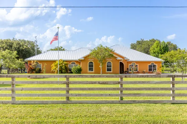 $830,000 | 7611 Southwest 21st Parkway, Okeechobee, FL 34974