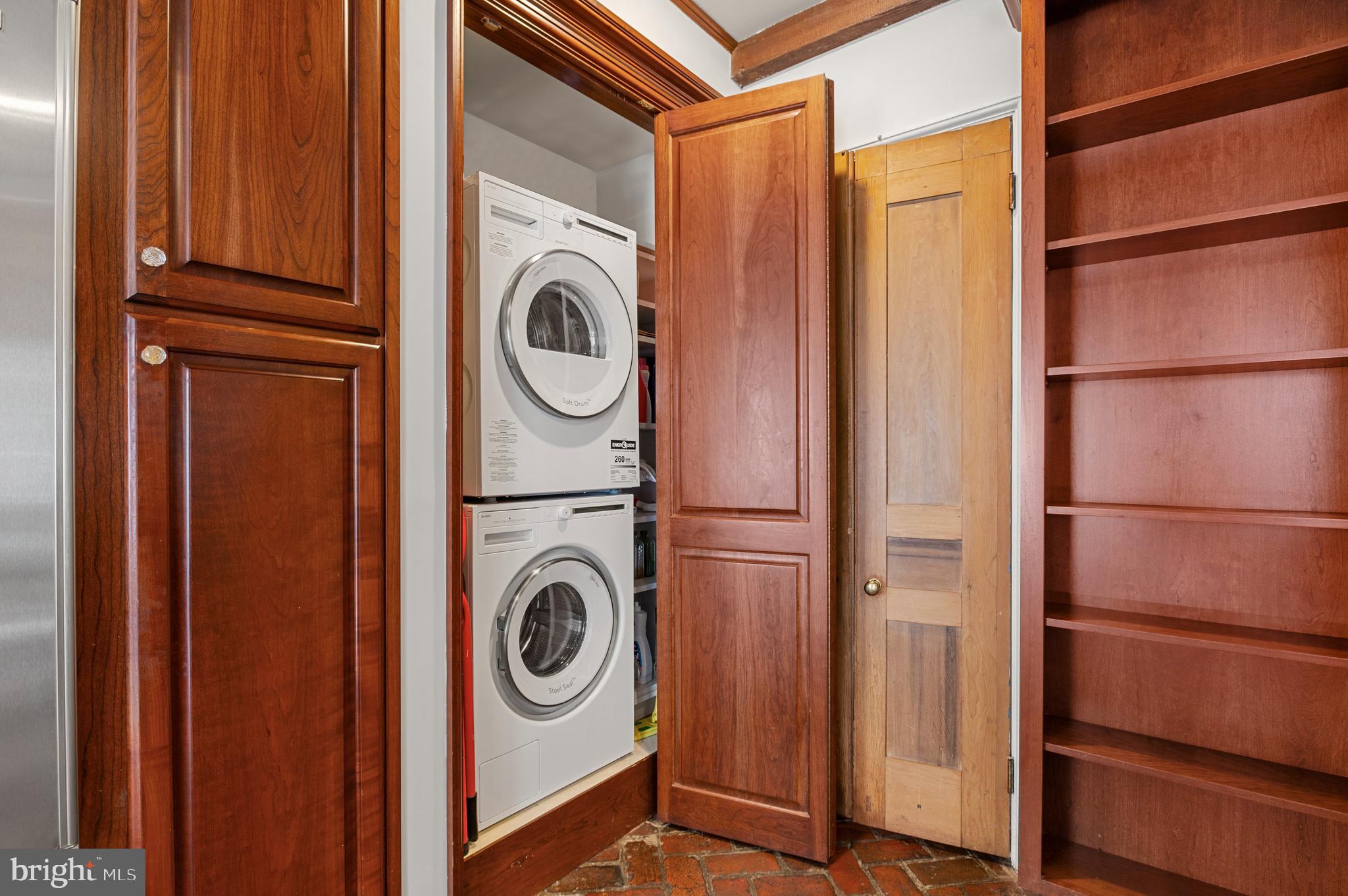 13 4th Street Southeast Washington, DC 20003 - Photo 15 of 35 Gallery Image 15
