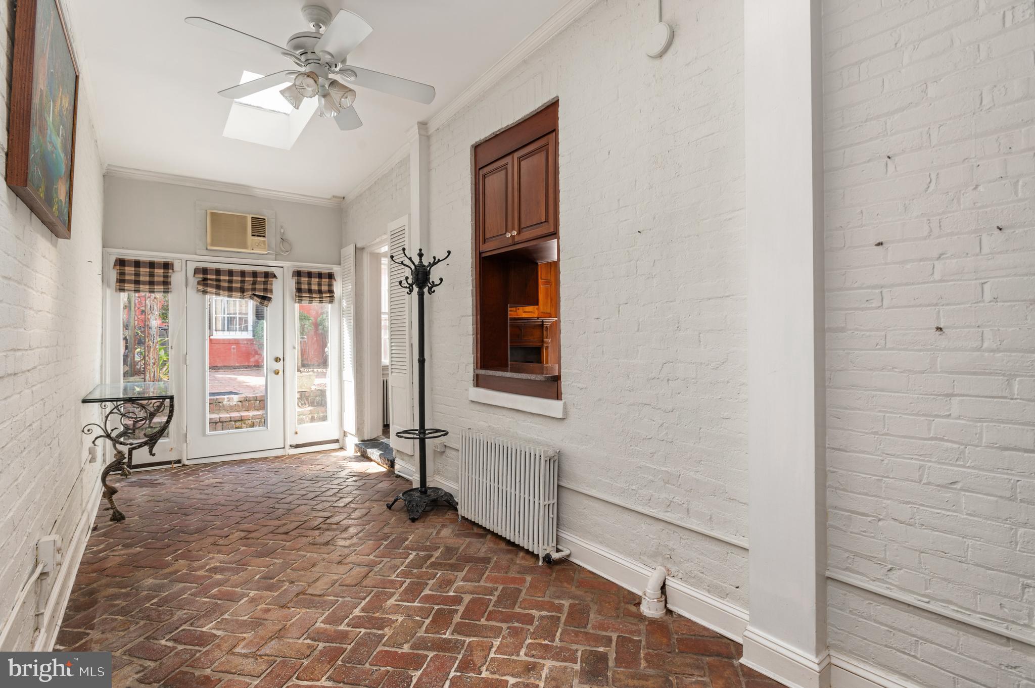 13 4th Street Southeast Washington, DC 20003 - Photo 16 of 35 Gallery Image 16