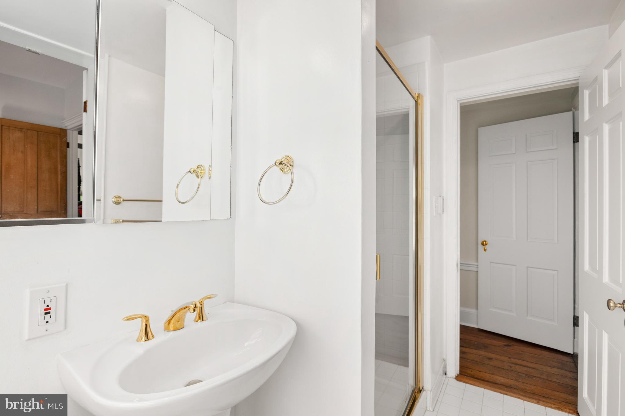 13 4th Street Southeast Washington, DC 20003 - Photo 25 of 35 Gallery Image 25