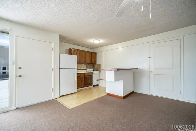 $2,600 | 1671 Kanalui Street, Honolulu, HI 96816