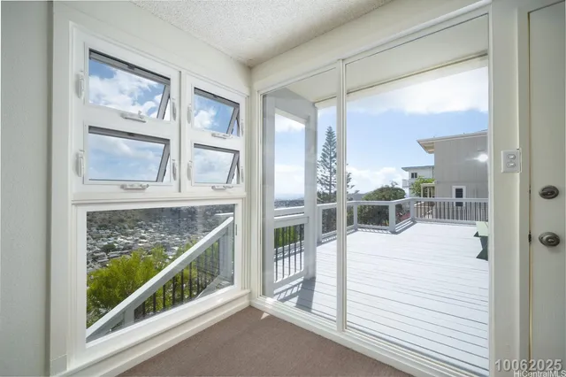 $2,600 | 1671 Kanalui Street, Honolulu, HI 96816