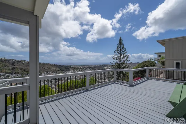 $2,600 | 1671 Kanalui Street, Honolulu, HI 96816