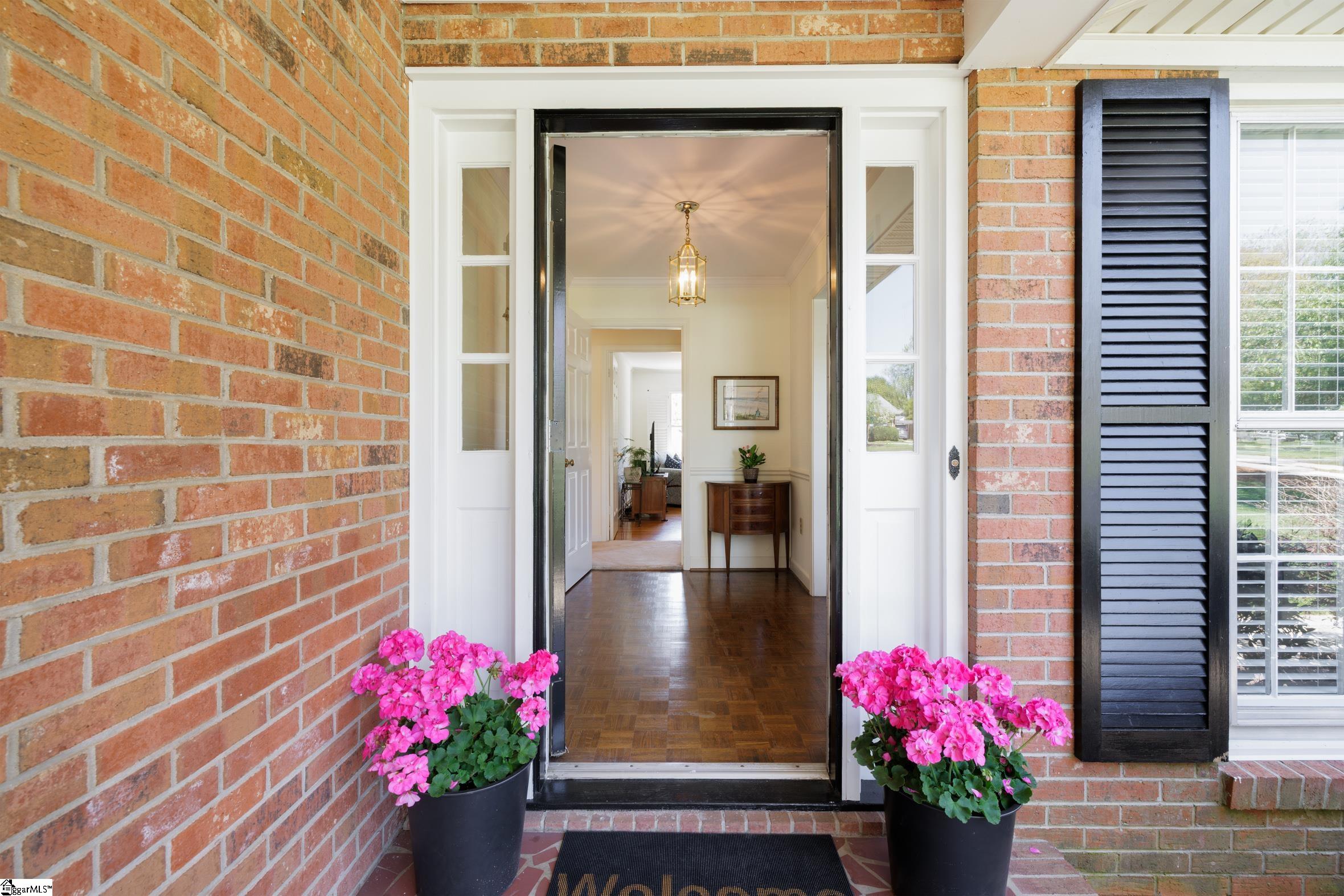 512 Devenger Road Greenville, SC 29615 - Photo 2 of 41