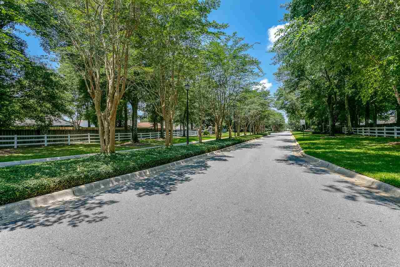 1409 Kings Road Cantonment, FL 32533 - Photo 4 of 49 Gallery Image 4