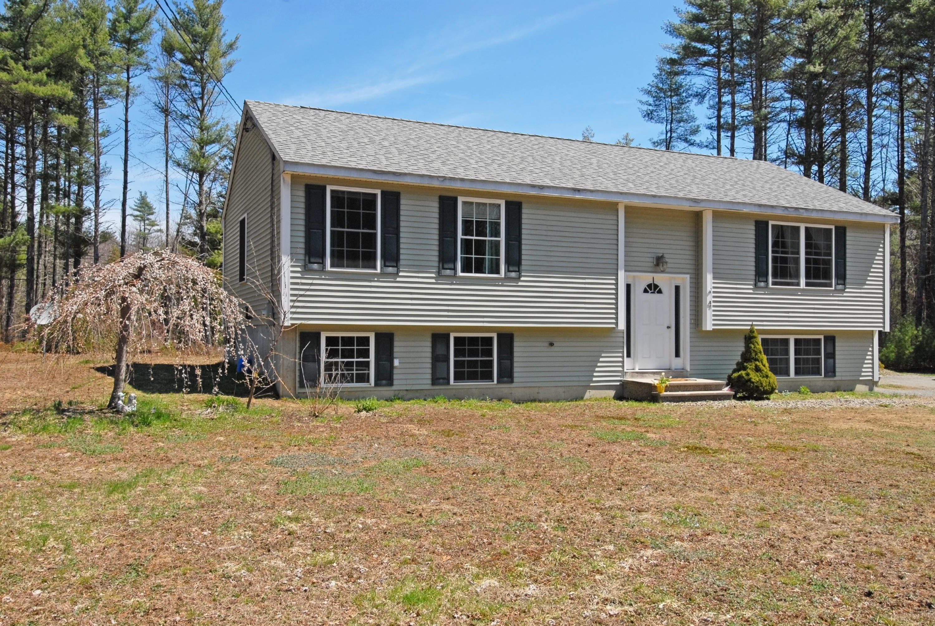 4 Talon's Lane Berwick, ME 03901 - Photo 2 of 26 DSC_3810