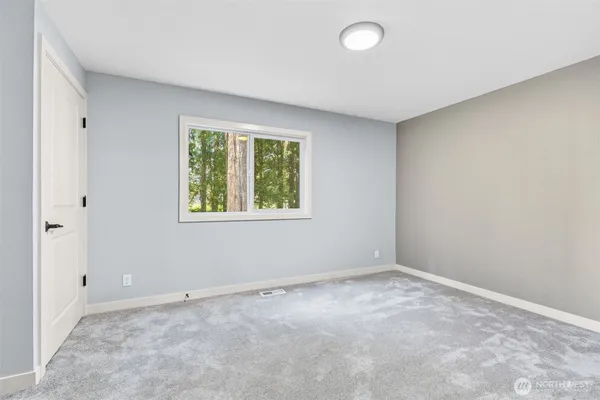 $1,390,000 | 11785 Penny Place Northeast, Bainbridge Island, WA 98110