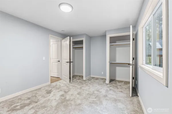 $1,390,000 | 11785 Penny Place Northeast, Bainbridge Island, WA 98110